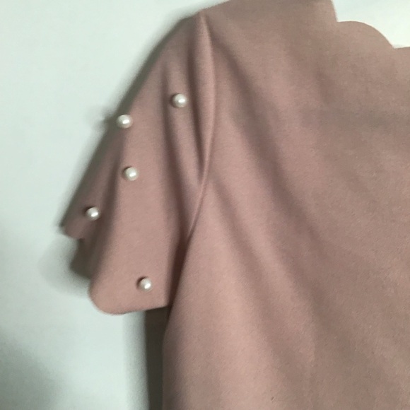 Dusty Rose Women’s Short Sleeves Top with Pearls US 8 - Picture 5 of 7